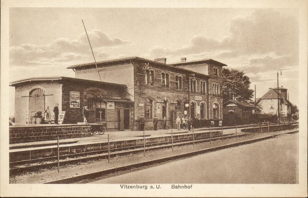 Eine historische Aufnahme vom Bf Vitzenburg zur Zeit der Deutschen Reichsbahngesellschaft (DRG) zwischen 1927 und 1937. (Sammlung: Klaus Pollm�cher)