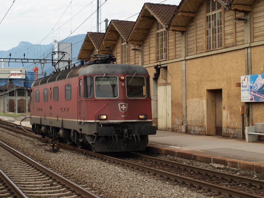 Eine Re 6/6 der SBB in Aigle gesehen am 12.7.2011