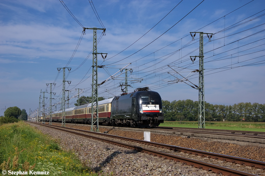 ES 64 U2 - 009 (182 509-0) MRCE Dispolok GmbH fr DB Regio AG - Regio Sdost - Erfurt mit dem TEE Rheingold von Mannheim Hbf nach Berlin Hbf(tief) bei Buckow/Rathenow. Netten Gru zurck an den Tf! 04.08.2012