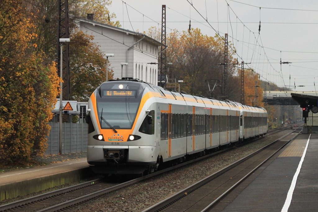 ET 7.06 und Bruder unterwegs nach Dsseldorf beim Zwischenhalt in Kamen am 06.11.10