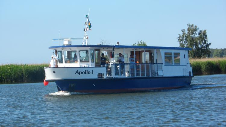 Fhrschiff  Apollo I  auf dem Peenestrom vor der Marina Krslin am 11.06.13 um 16:33 Uhr. Die Apollo I fhrt Peenemnde - Freest - Krslin