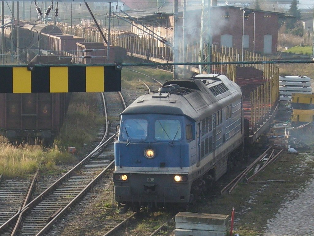 Geballte Russenpower am 03.Dezember 2009 als D06 auf der Ladestrae von Bergen/Rgen rangierte. 