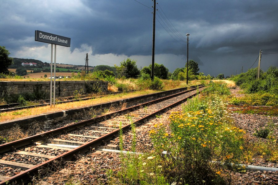 Gewitter �ber dem Bahnhof Donndorf; August 2007 (Foto: Selmar Petzoldt)