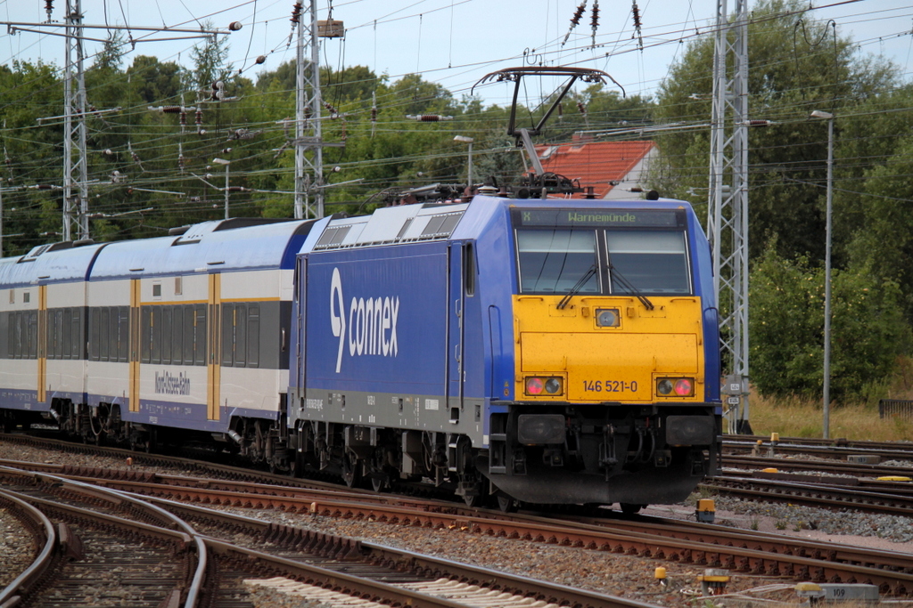 heute wurde das neue Canon-Objektiv am Connex im Rostocker Hbf getestet.09.08.2013