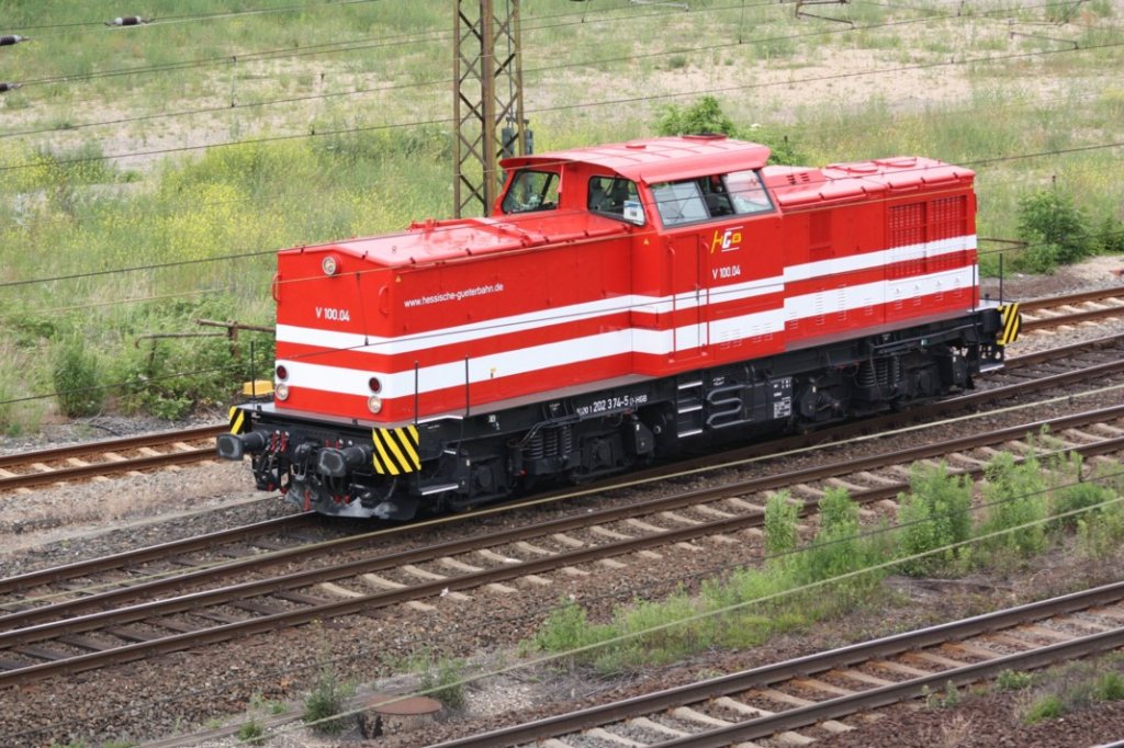 HGB V 100.04 (92 80 1202 374-5 D-HGB) als Tfzf Richtung Gro�korbetha, in Naumburg Hbf; 04.06.2011 (Foto: Peter Stumpf)
