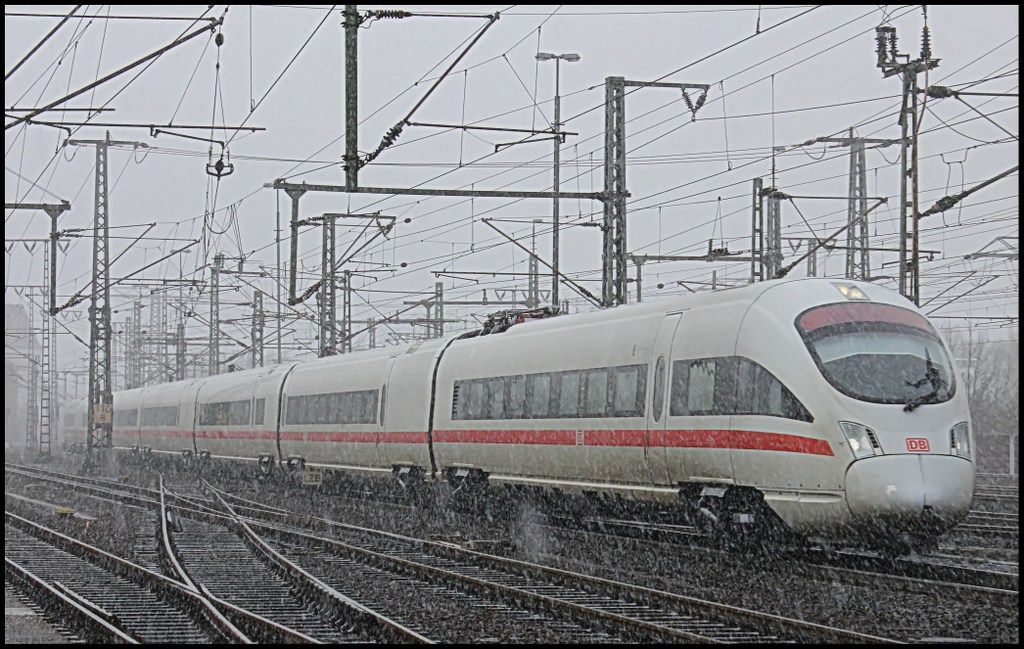 ICE nach Frankfurt am 05.02.13 in Fulda