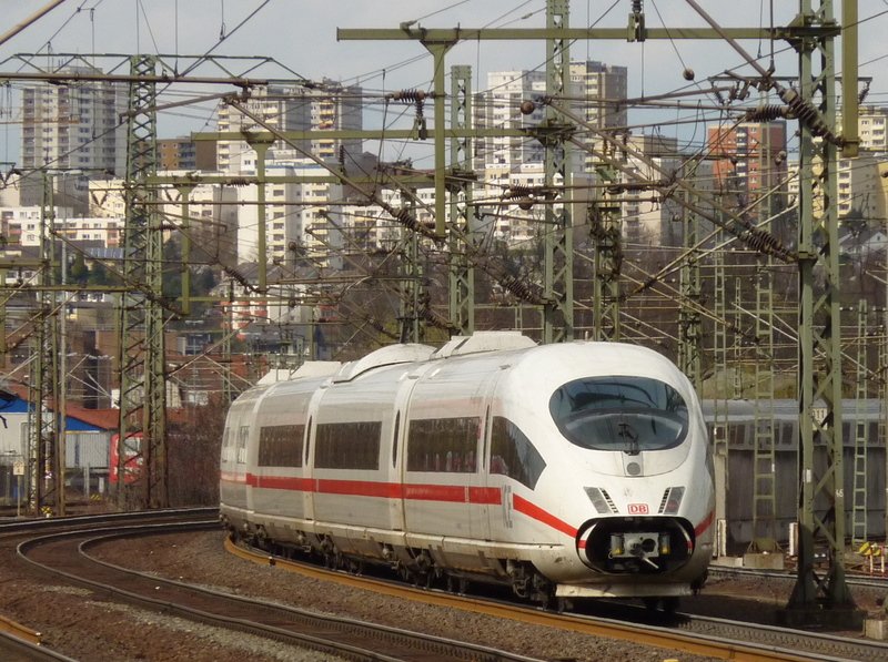 ICE3  Freiburg im Breisgau  als ICE nach Bremen am 28.03.10 in Fulda
