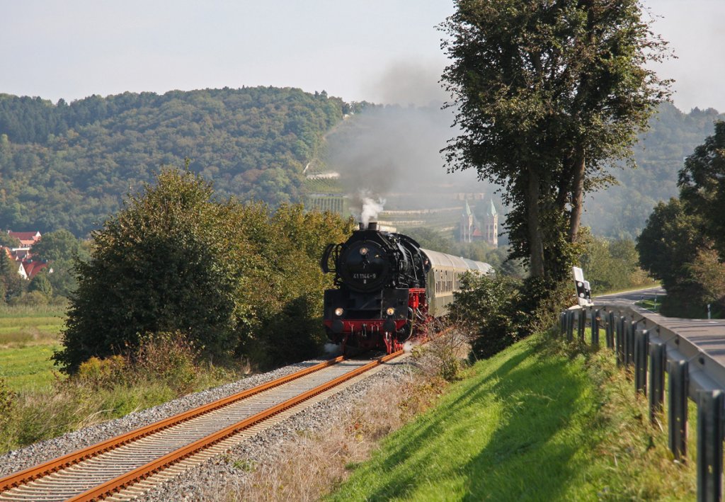 IGE Werrabahn 41 1144-9 mit dem Lr 74305 von Freyburg nach Karsdorf, im Unstruttal bei Balgst�dt; 25.09.2011 (Foto: Ren� Richter)