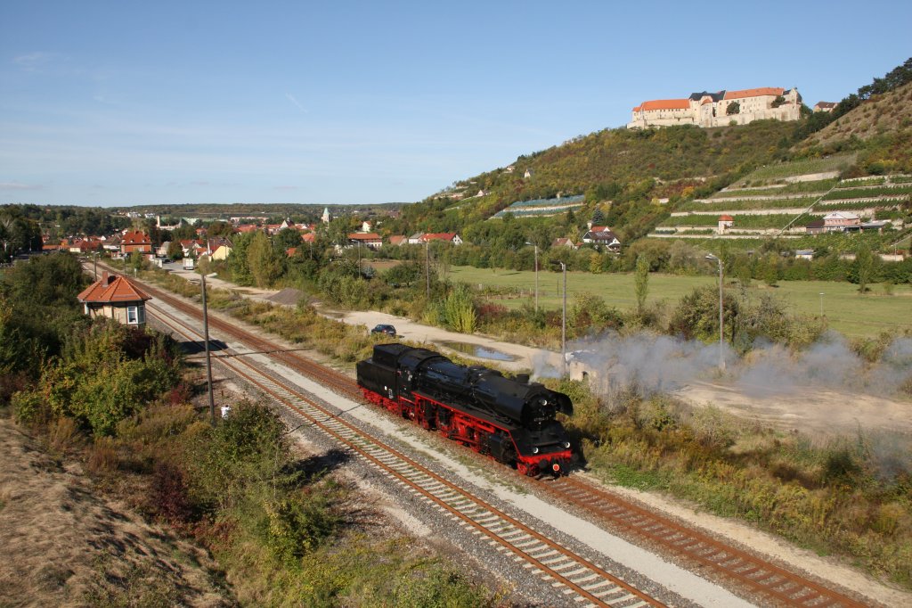 IGE Werrabahn 41 1144-9 nach der Drehfahrt �ber Gro�heringen und Camburg als Tfzf (R) 74309 von Naumburg Hbf nach Karsdorf, am 30.09.2012 im alten Freyburger Bahnhof. (Foto: Jens-Peter Ruske)