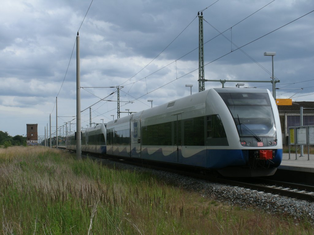 In Zssow warteten,am 23.Juni 2012 drei UBB 646 Triebwagen nach Swinoujscie.