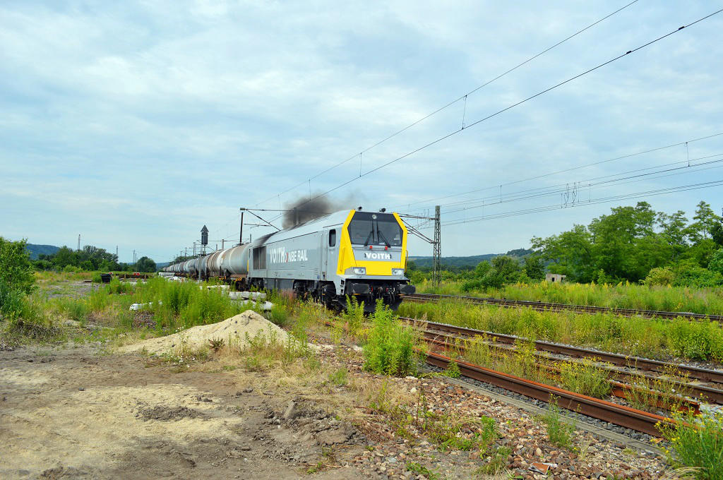 InfraLeuna 263 006-9 mit Kesselwagen Richtung Gro�korbetha, am 03.07.2013 in in der �berholung in Naumburg Hbf. (Foto: Thomas Fritzsche)