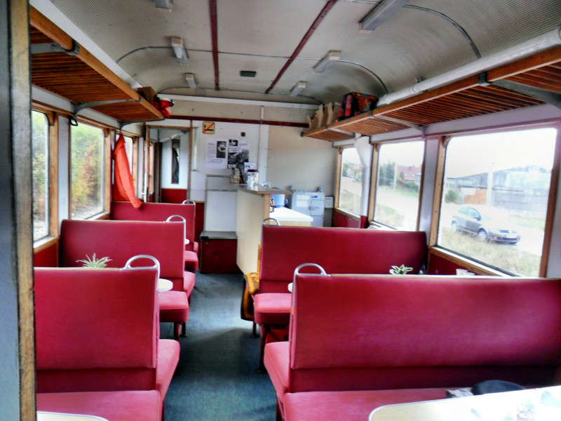 Innenansicht des Lappwaldbahn 301 035-1 (DTW 01)  Anton  am 03.10.2012 im Bf Karsdorf.