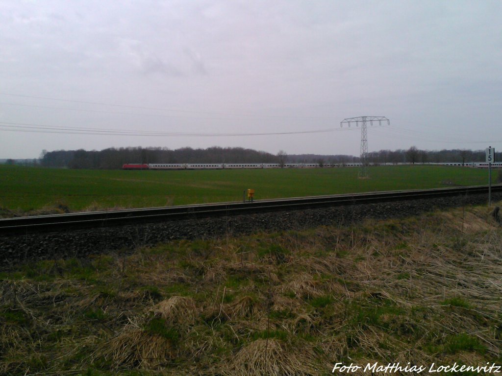 InterCity mit BR 101 kurz vor Bergen auf Rgen 23.4.13