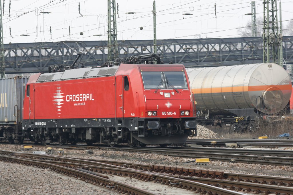 Karlsruhe Gterbahnhof am 28.03.2013
die schweizer CrossRail 185.595-6 im neuen Farbkleid