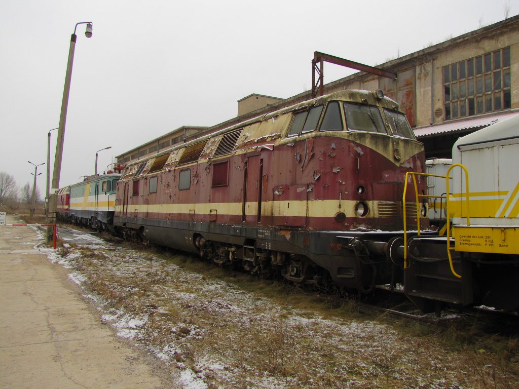 KEG 2002 (ex DR 228 706-8) am Zementwerk Karsdorf; 19.02.2011