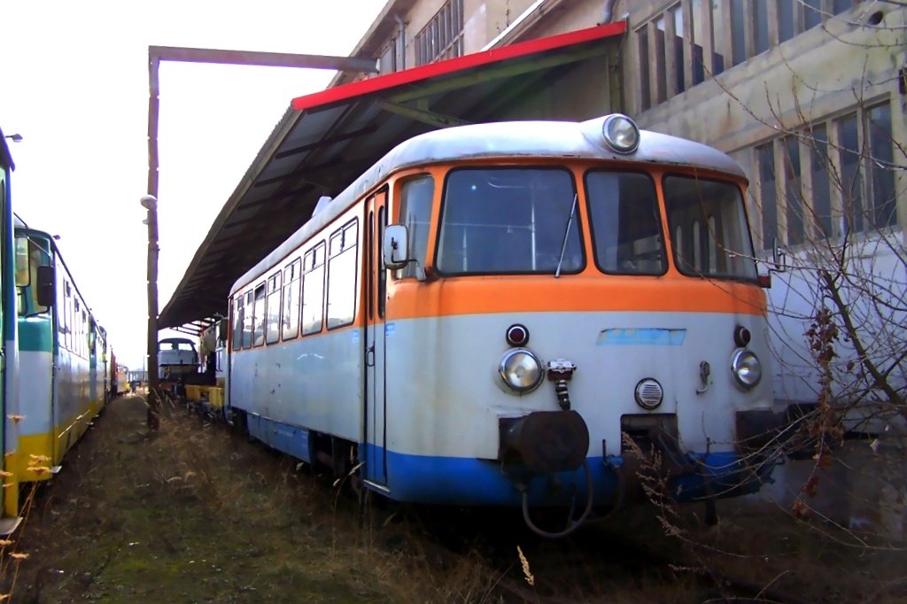 KEG VT 4.01 von der W�rttenbergischen Eisenbahn GmbH, am Zementwerk Karsdorf; 22.03.2005 (Foto: privat)