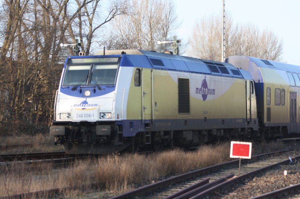 ME 246 006-1 bei der Ausfahrt in Cuxhaven am 26.01.2012