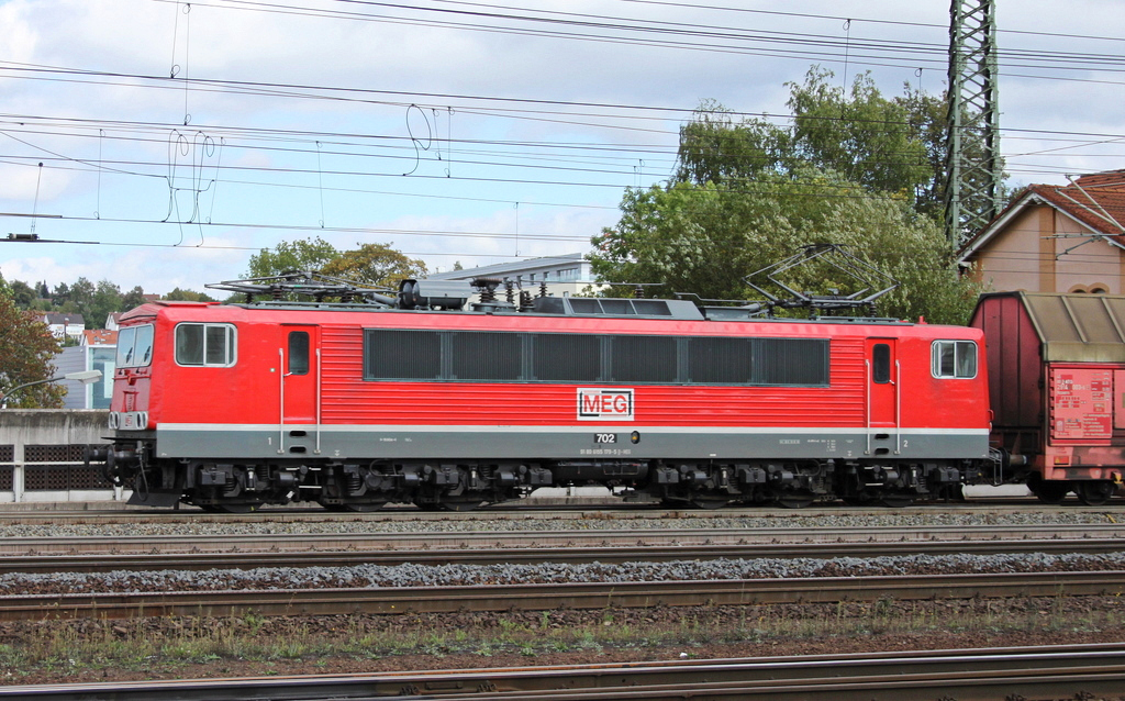 MEG 702 155 179 mit Daimlerzug am 12.09.11 in Fulda