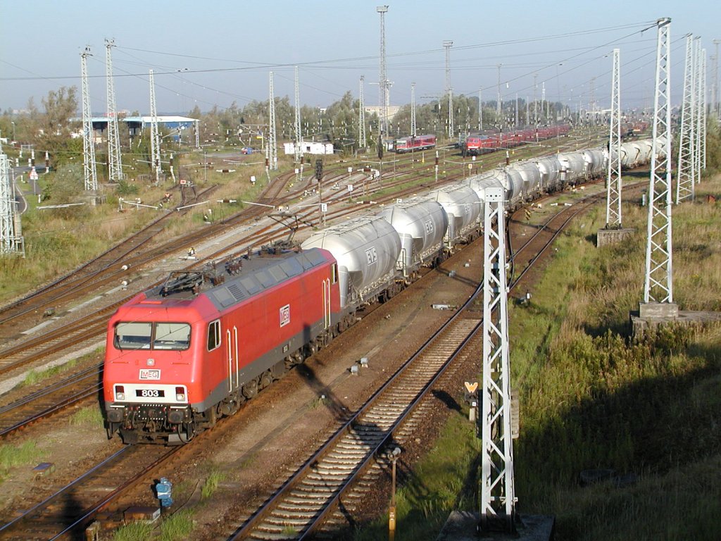 MEG 803 verlsst am 24.09.2007 mit dem DGS 59221 Rostock-Seehafen.Ziel des Zuges ist Rdersdorf bei Berlin.