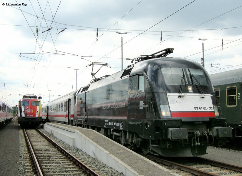 MRCE ES 64 U2-087 & 110 325-8 Media Markt Sternfahrt nach Hannover Abstellung Hannover 30.05.2009