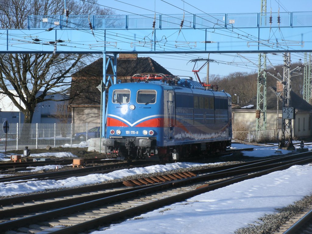 Nachdem Rangieren in Bergen/Rgen,am 03.April 2013,ging es fr 151 170-8 wieder zurck nach Klementelvitz.