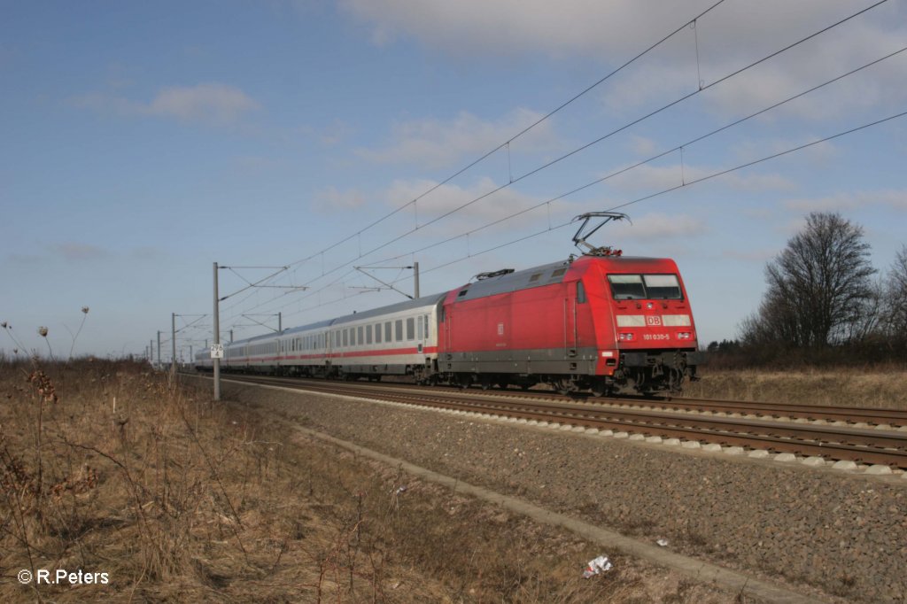 Nachschuss von 101 030-5 die den iC Oldenburg schiebt bei Leipzig-Halle Flughafen. 06.03.11