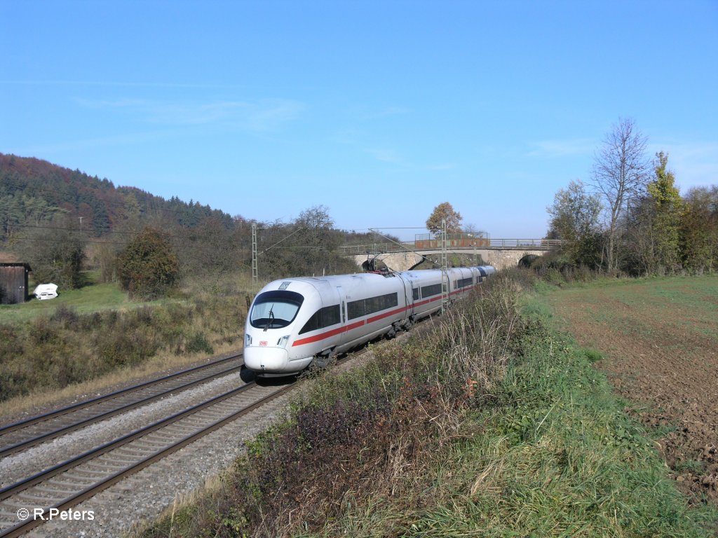 Nachschuss von 411 069-8 „Tutzing“ als ICE 228 Wien – Frankfurt/Main bei Dettenhofen. 29.10.10

