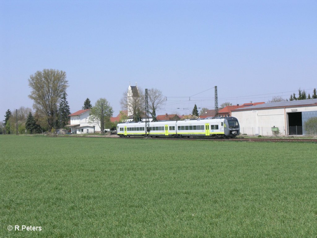 Nachschuss von 440 909 mit einer Agilis nach Neumarkt(Oberpfalz). 21.04.11