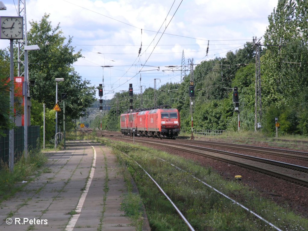 Nachschuss von dem Lokzug in Saamund mit 145 007 als Schlusslok. 17.08.08