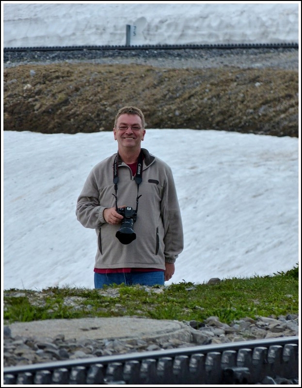 Noch ein Fotograf in der Grube. Rochers de Naye, 26.05.2012 (Jeanny)