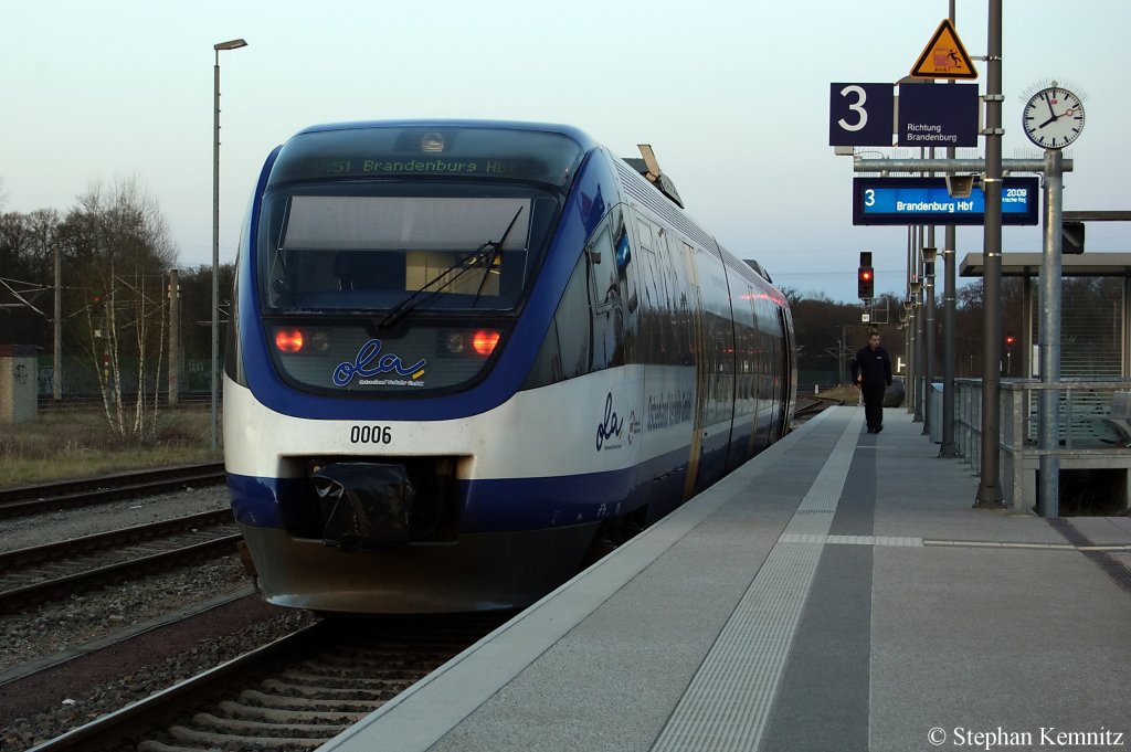 OLA 0006 als MR51 (MR 68943) nach Brandenburg Hbf in Rathenow. 09.04.2011