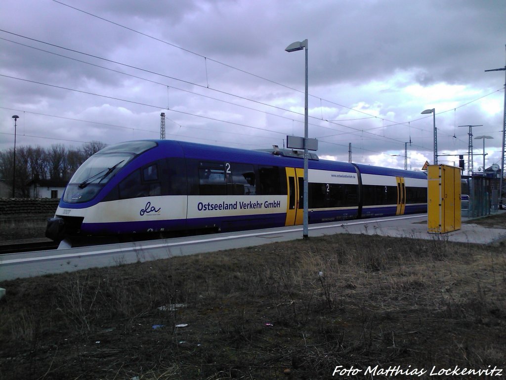 OLA VT 0007 mit Ziel ckermnde im Bahnhof Pasewalk am 13.4.13