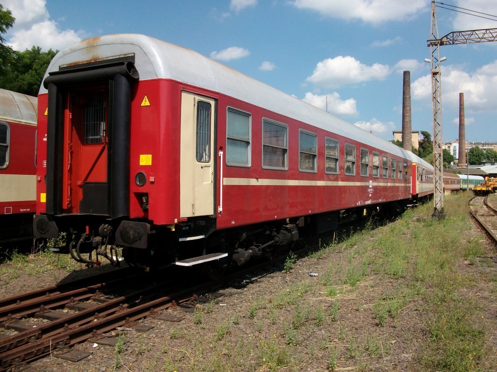 PKP-Speisewagen abgestellt am 31.Juli 2010 in Szczecin Glowny.