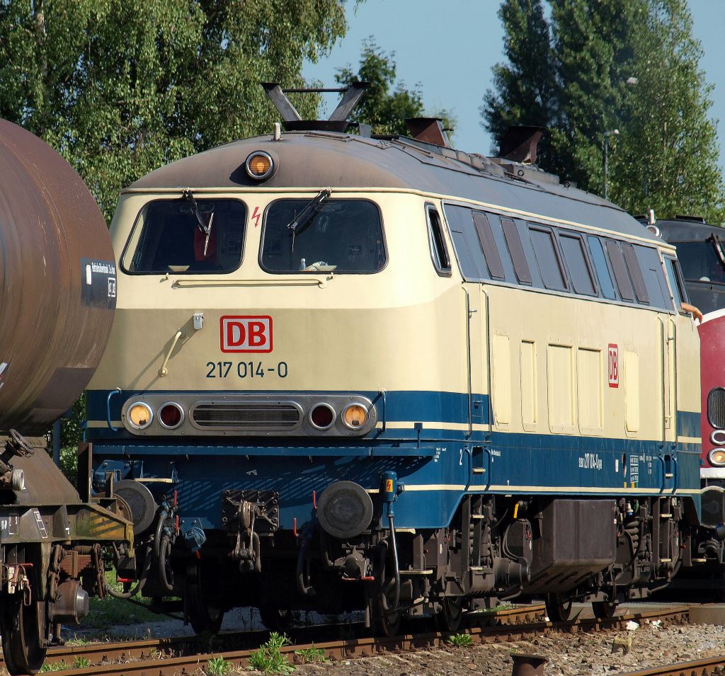 Potrait der 217 014-0 beim Dampflokfestival in Nrnberg-Gostenhof am 21.8.10.