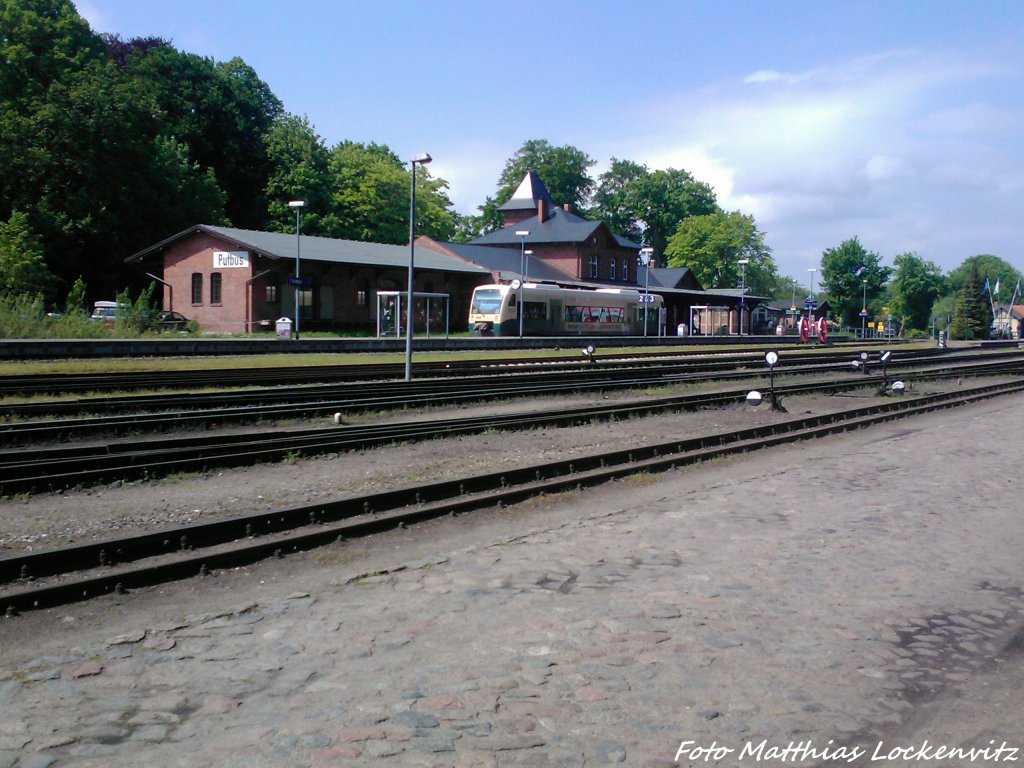 PRESS 650 032-4 bei der ausfahrt aus Putbus in Richtung Lauterbach Mole am 29.5.13