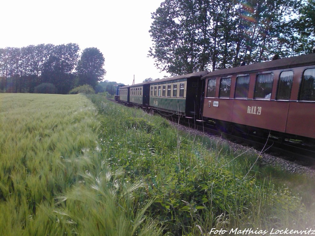 RBB 251 901 zieht den zug nach Putbus am 27.5.13