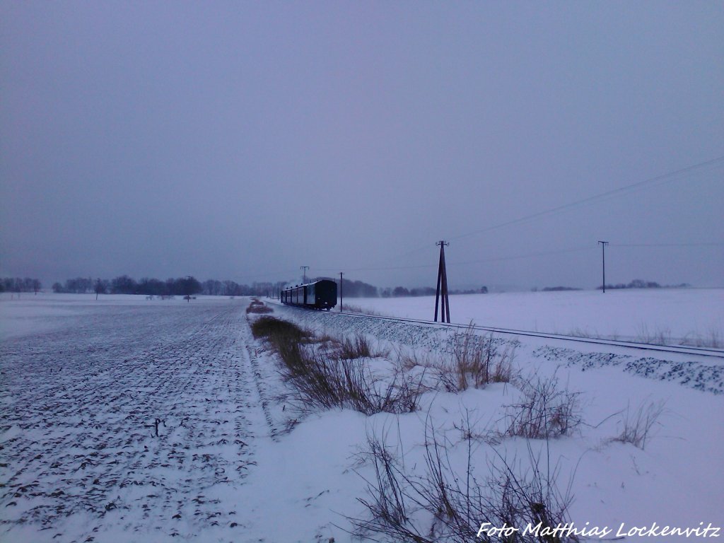 RBB Mh 52 Fhrt In Den Schneesturm In Richtung Ostseebad Ghren / Hier Kurz Hinter Putbus am 11.3.13 