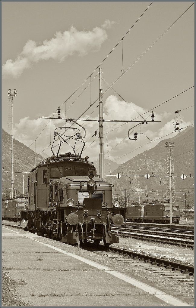 SBB Ce 6/8 II 14253 in Domodossola. 
25.08.2011