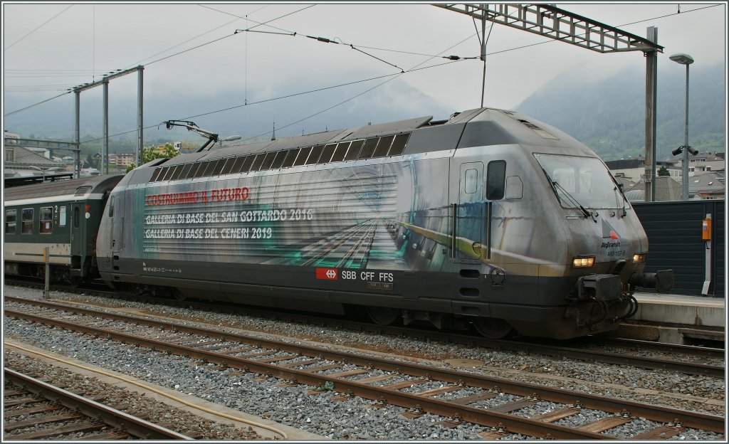 SBB Re 460 107-8 in Brig.
4. Mai 2013