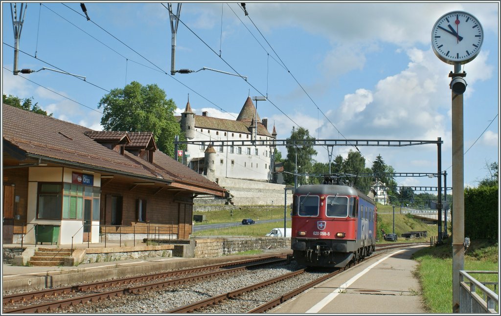 Und bald darauf kommt die Re 620 058-8 ohne Anhngelast zurck.
6. August 2010