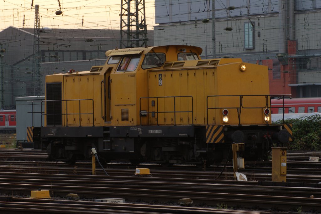 V 150.01 als Lz in Frankfurt am Main Hauptbahnof am 12.08.2010