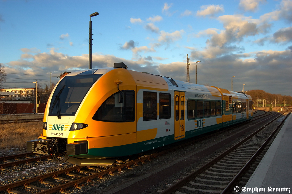 VT 646.044 (646 044-7) ODEG - Ostdeutsche Eisenbahn GmbH steht immer noch in Rathenow abgestellt. 15.02.2012