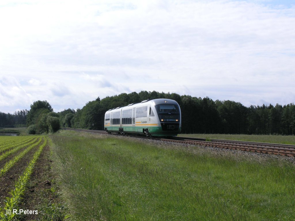 VT13 rollt bei Oberteich als VBG86564 nach Hof. 08.06.09
