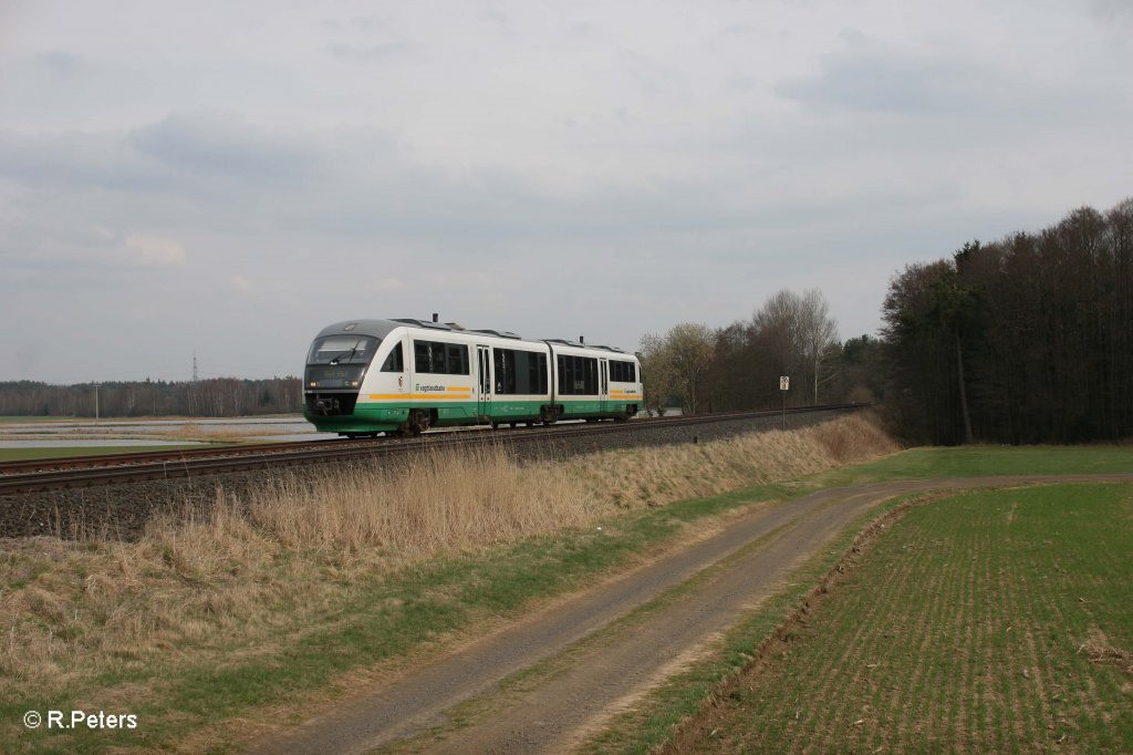 VT19 als VBG81120 bei Oberteich. 04.04.12