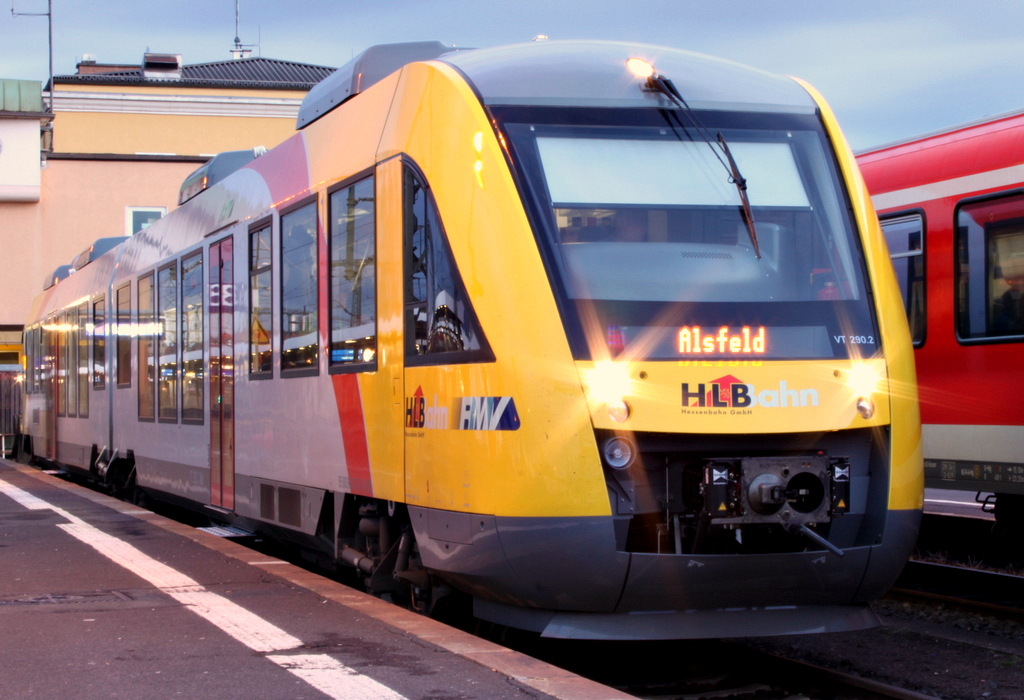 VT290 der HLB nach Alsfeld am 06.12.11 in Fulda