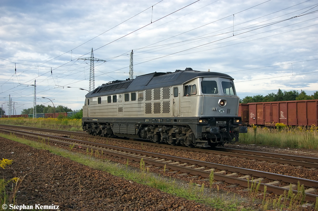 W 232.09 (232 209-9) ITL Eisenbahn GmbH kam am frhen Morgen mit einem Eaos Ganzzug der ITL in Satzkorn an und dieser wurde in Satzkorn entladen. Am sptem Nachmittag setzte die W 232.09 an den nun leeren Zug um und fuhr dann in Richtung Golm los. 28.08.2012