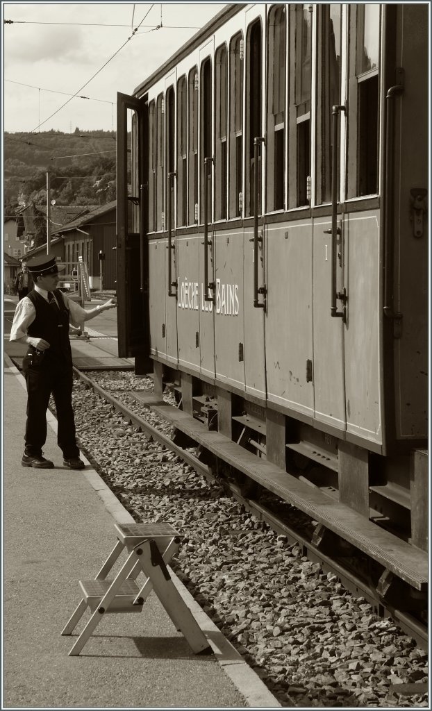 Während man in Leukerbad vergeblich auf den Zug wartet, wird man in Blonay freundlichst eingeladen mit einem Zug der LLB zu reisen...
12. Juni 2011