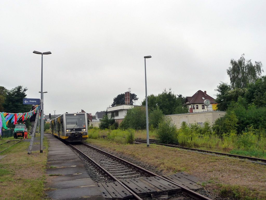 W�hrend unserem 5. Unstrutbahnfest warten 672 901 + 672 917 der Burgenlandbahn im Bf Ro�leben auf die Abfahrt nach Naumburg Ost; 15.08.2010 (Foto: Ralf Kuke)