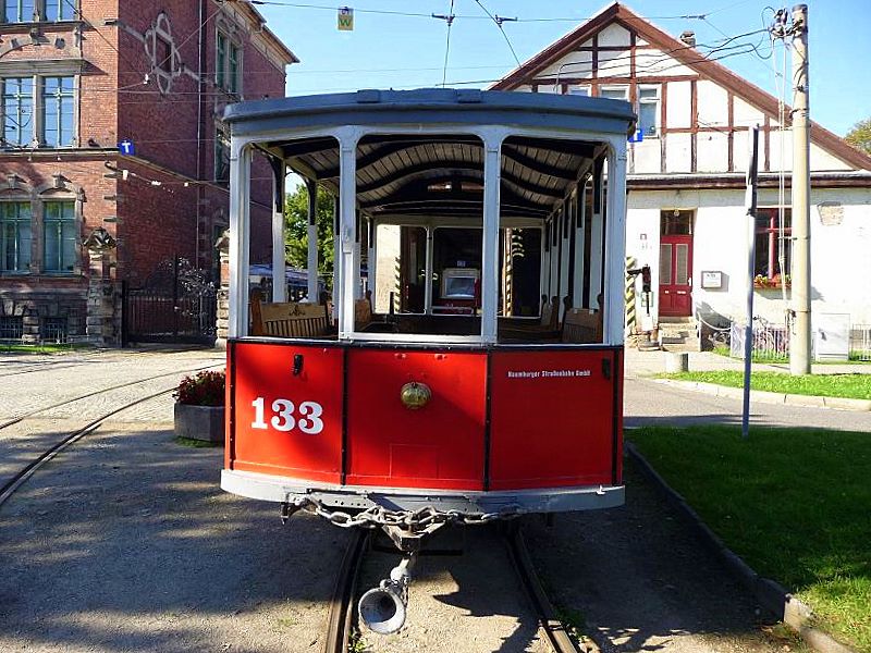 Wagen 133 vor dem Depot in Naumburg; 20.08.2010 (Foto: Ralf Kuke)