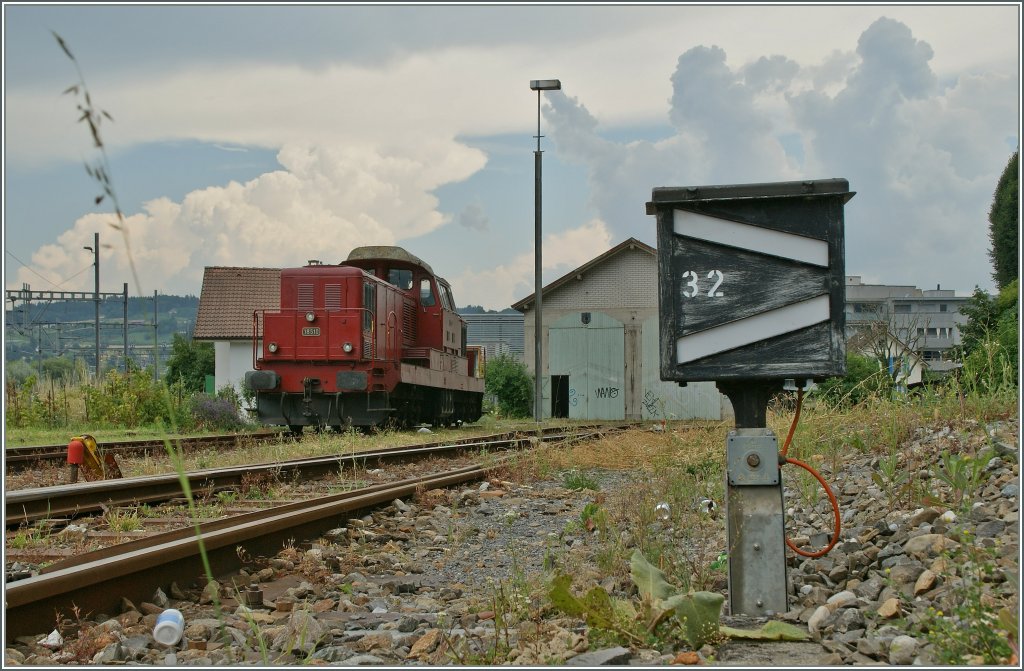 Wie versprochen der Koloss welcher auf den Namen Bm 6/6 18510 hrt nun in Farbe.
23. Juli 2013 